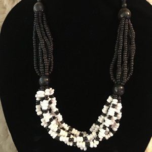 BEADED NECKLACE, AFRICAN STYLE, @10 INCHES, NWT